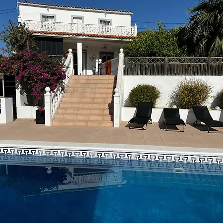 Villa Casa El Girasol, Rustig Gelegen Kindvriendelijke 10 P
